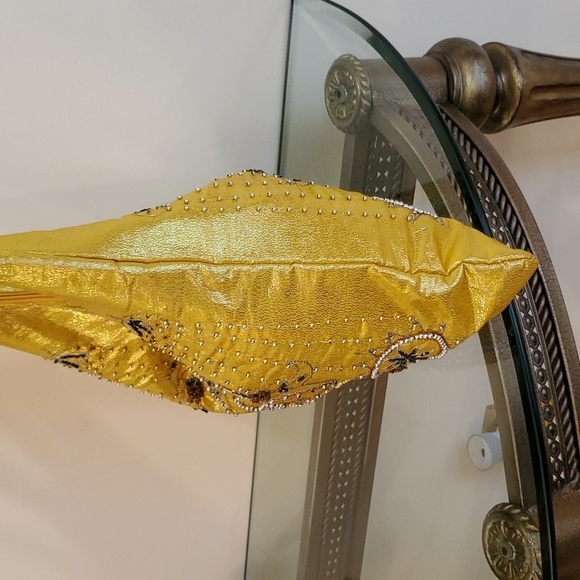 Yellow yoga shoulder bag, the inside is made of a two-hole zipper.without Tag - Picture 6 of 7